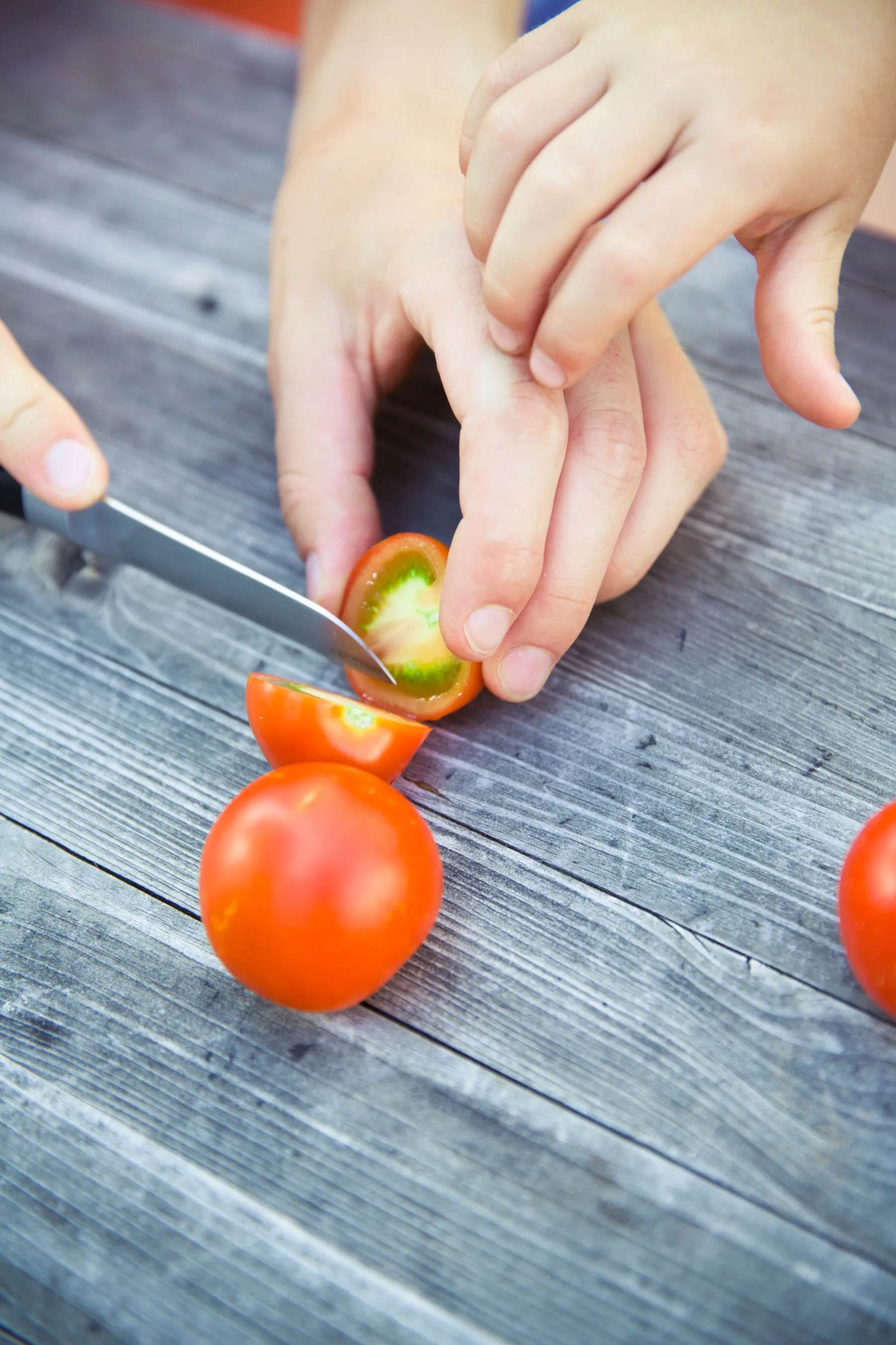 cutting_food