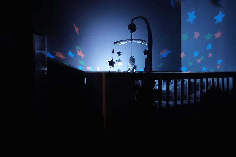 crib_at_night