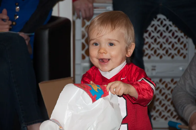 opening birthday gift